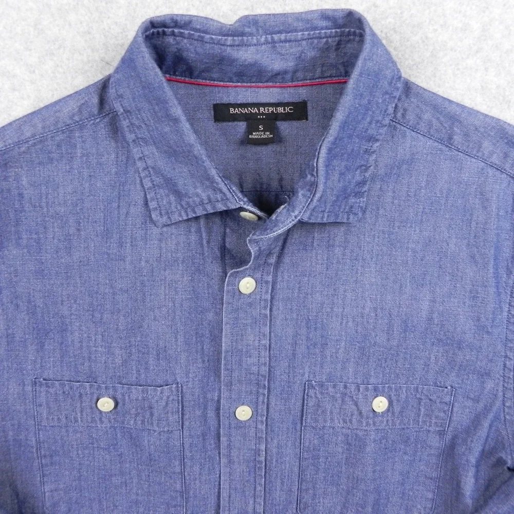 Banana Republic Shirt Mens Small Chambray Double Pocket Button Blue Long Sleeve